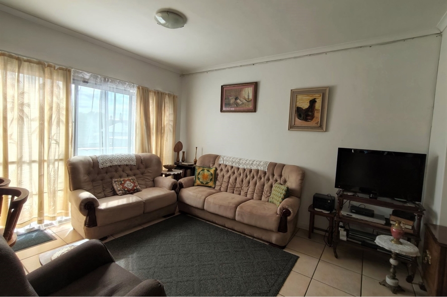 2 Bedroom Property for Sale in Moorreesburg Western Cape